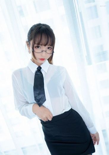 侵犯新任女教师中文字幕_字幕高清版在线观看
