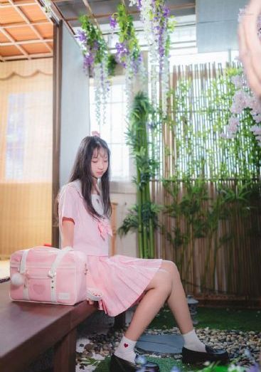 bbw撒尿间谍女厕hd_DVD免费播放