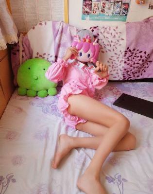 鸣人之死_JVID性感写真