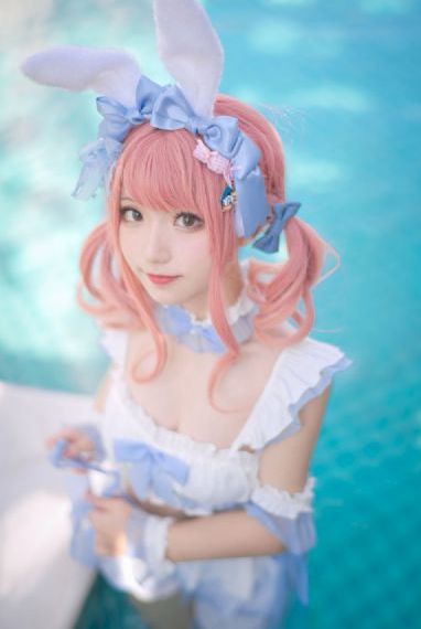 julia紧身裙女教师在线视频_720高清完整版播放