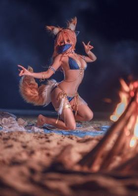 五十度黑灰飞三部曲精彩资源_蓝光全集免费观看